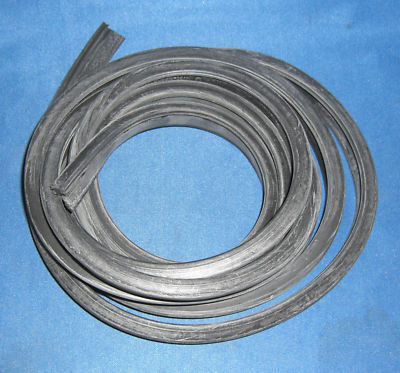 Jaguar top door frame seal - top,