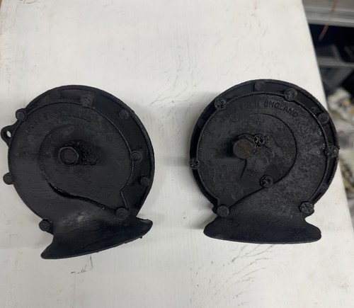 Lucas pair horns 12v - pair, of