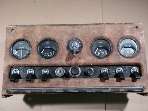 Daimler ds420 centre dash - daimler,